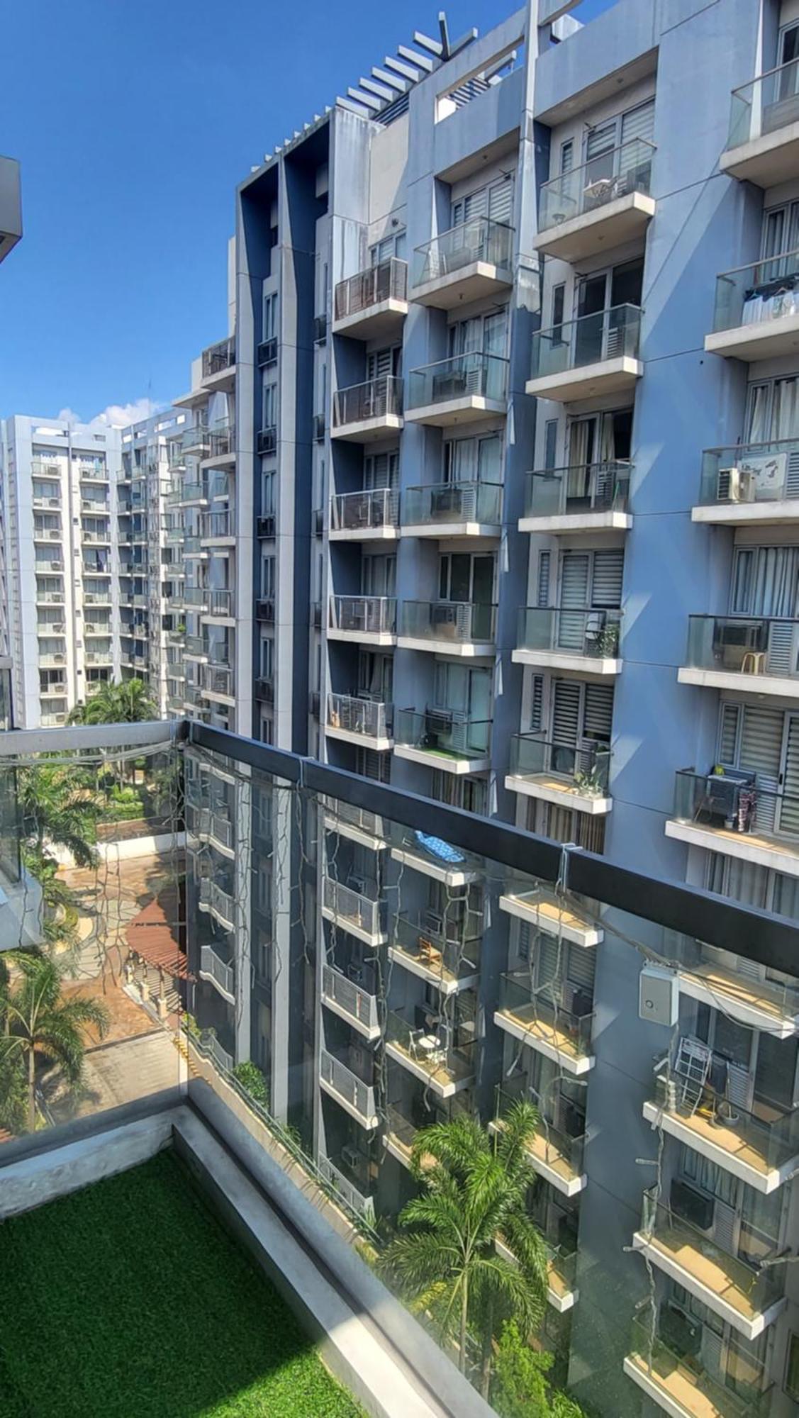 One Palm Tree Villas Condominium - Studio 7Th Fl With Balcony - Across Terminal 3 Airport Pasay Exterior foto