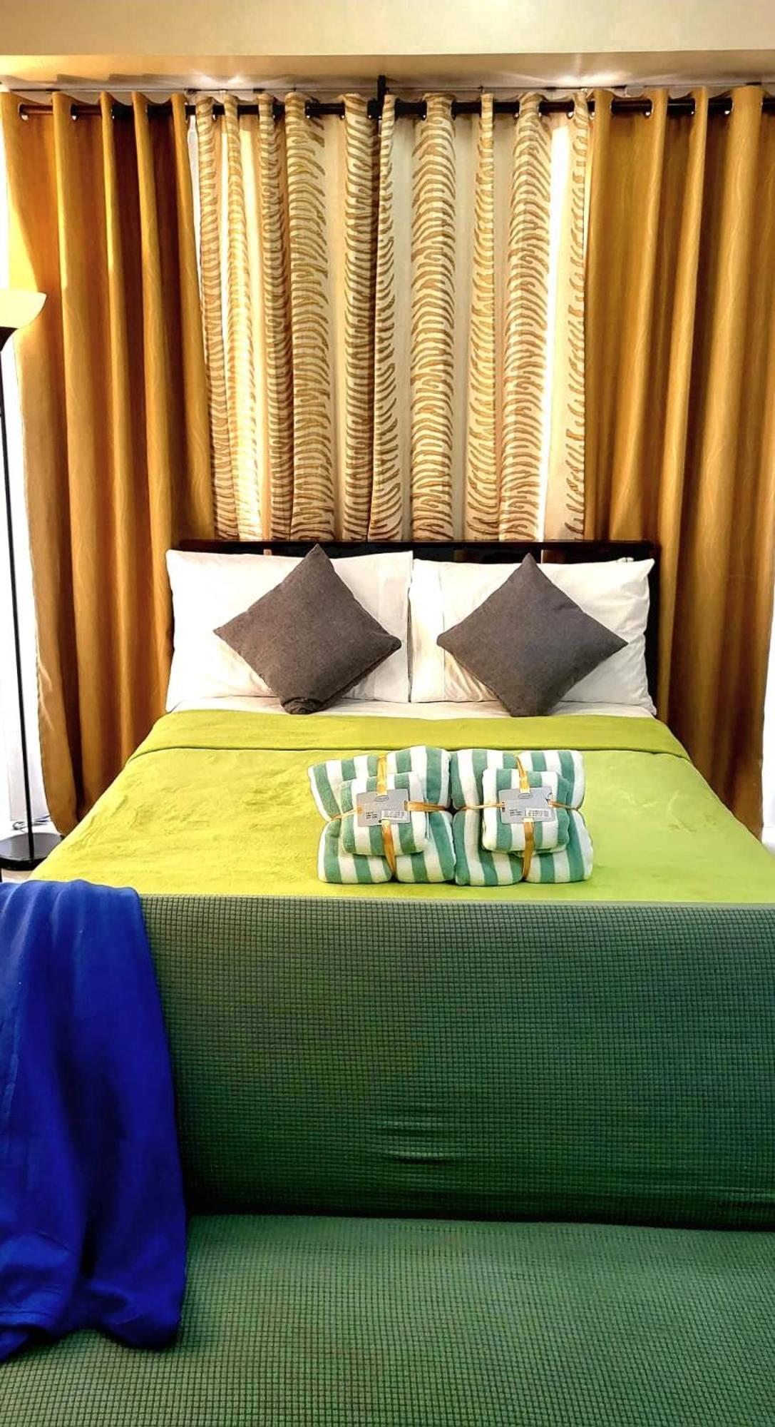 One Palm Tree Villas Condominium - Studio 7Th Fl With Balcony - Across Terminal 3 Airport Pasay Exterior foto