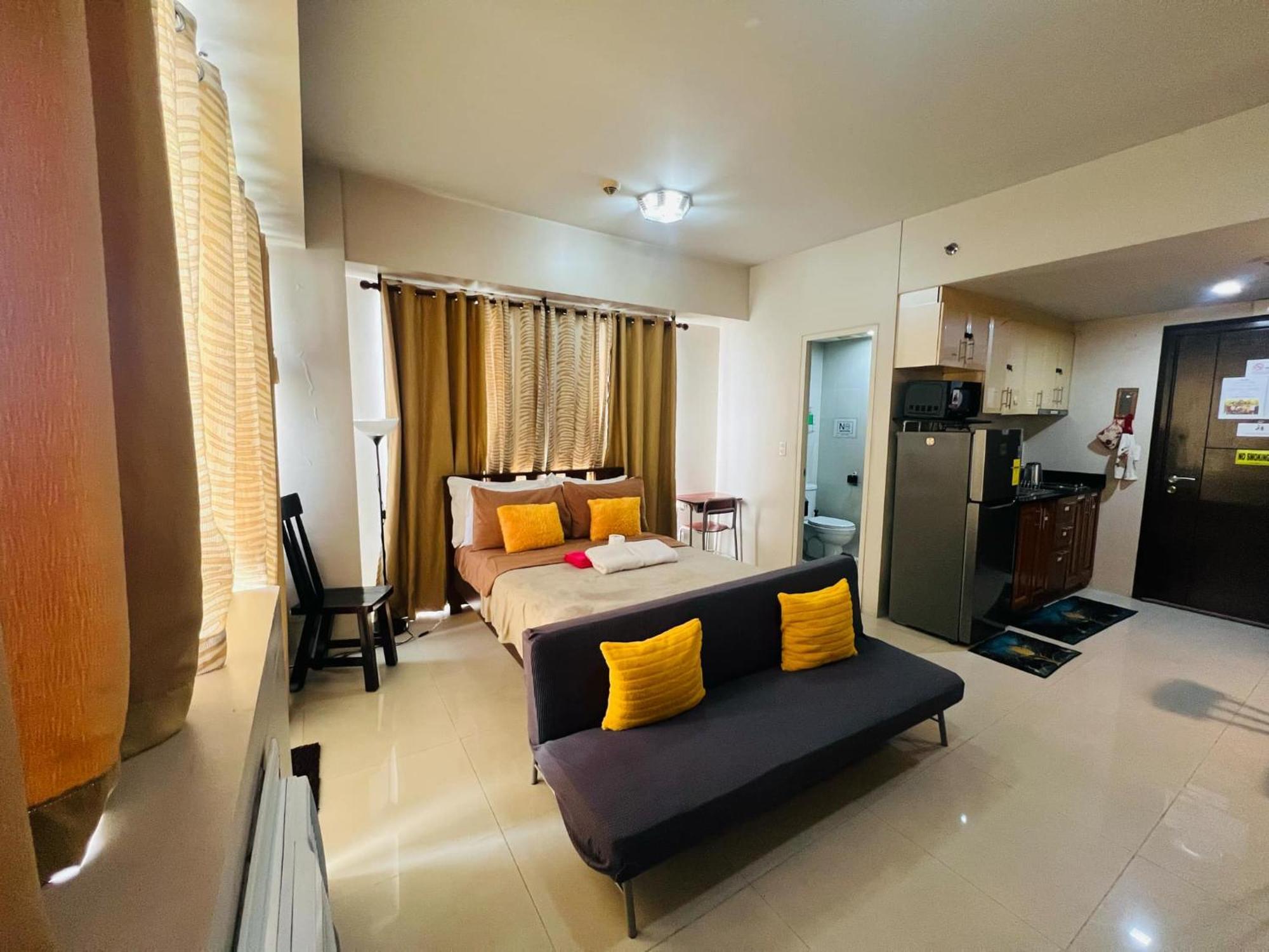 One Palm Tree Villas Condominium - Studio 7Th Fl With Balcony - Across Terminal 3 Airport Pasay Exterior foto
